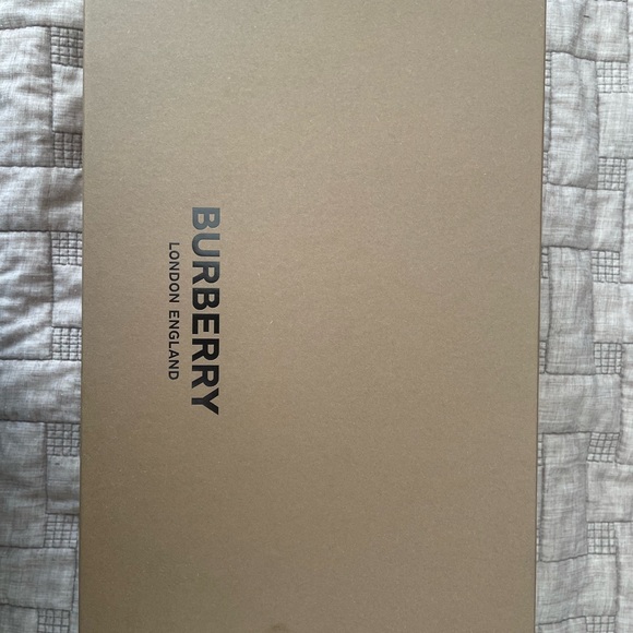 Burberry Checkered Sneakers Mens - Picture 4 of 11